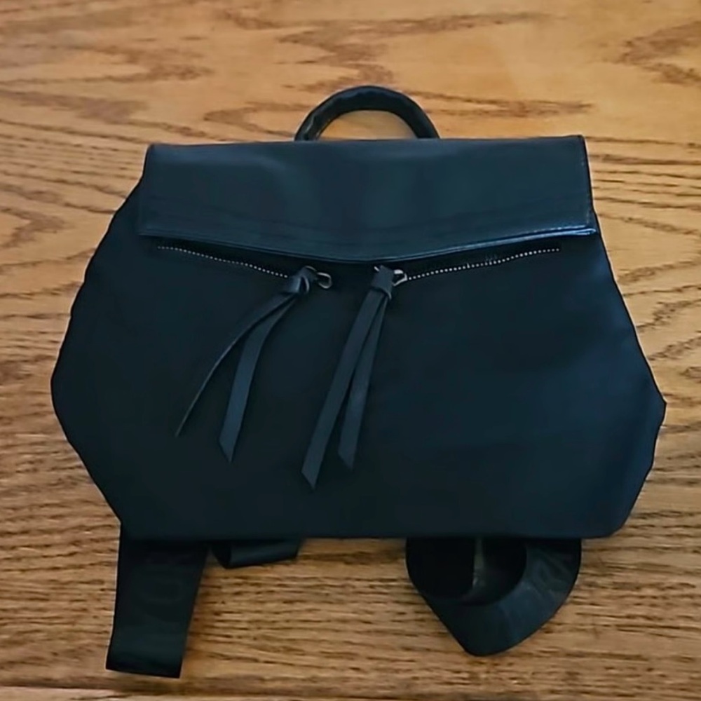 Classic women’s Black Mini Bag